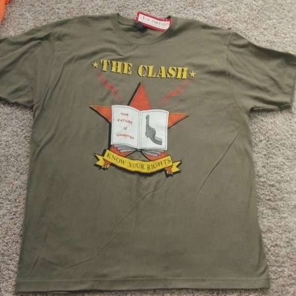 NWT The Clash T-shirt size XL - Picture 3 of 6
